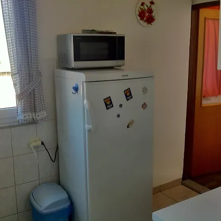 Nera Apartment *